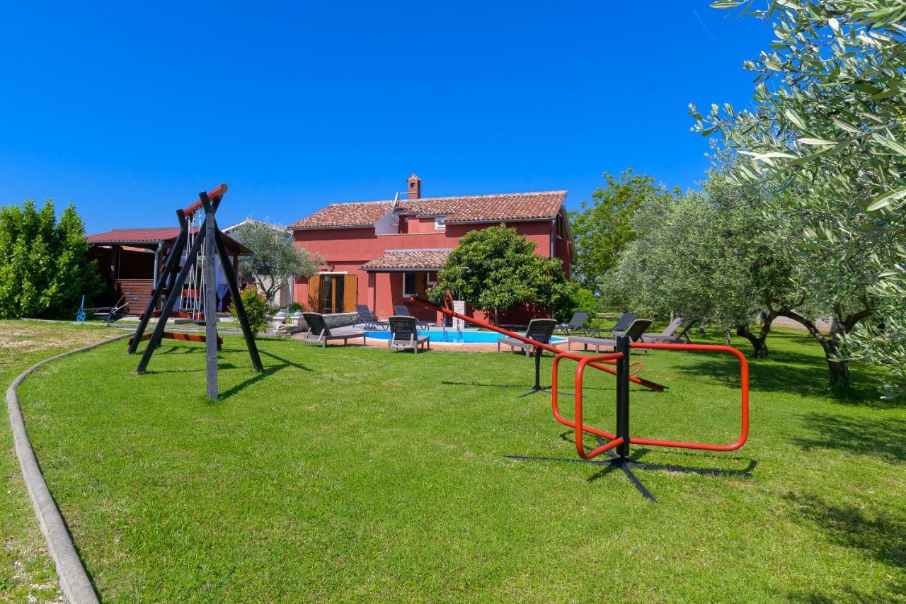 Villa Carla With Private Pool & Kids Playground - Pet Friendly Mutvoran Zewnętrze zdjęcie