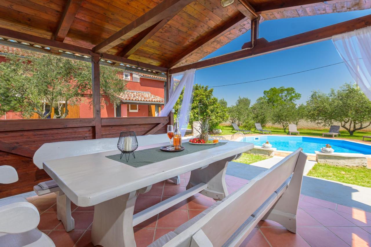 Villa Carla With Private Pool & Kids Playground - Pet Friendly Mutvoran Zewnętrze zdjęcie