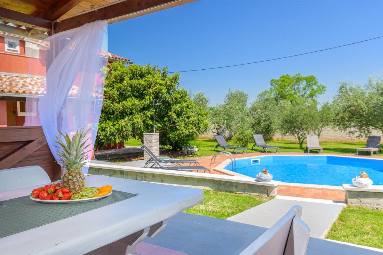 Villa Carla With Private Pool & Kids Playground - Pet Friendly Mutvoran Zewnętrze zdjęcie