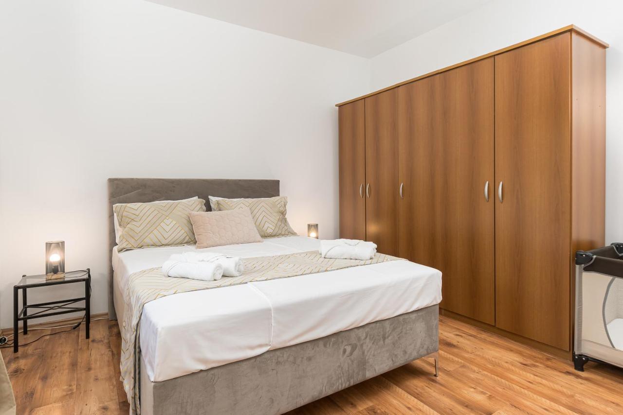 Villa Carla With Private Pool & Kids Playground - Pet Friendly Mutvoran Zewnętrze zdjęcie