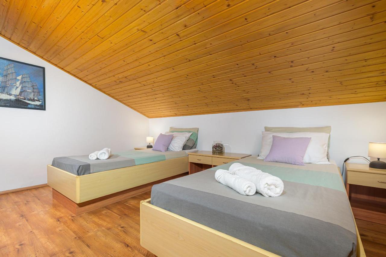Villa Carla With Private Pool & Kids Playground - Pet Friendly Mutvoran Zewnętrze zdjęcie