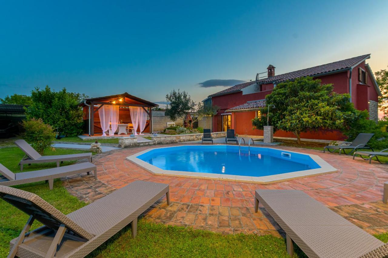 Villa Carla With Private Pool & Kids Playground - Pet Friendly Mutvoran Zewnętrze zdjęcie