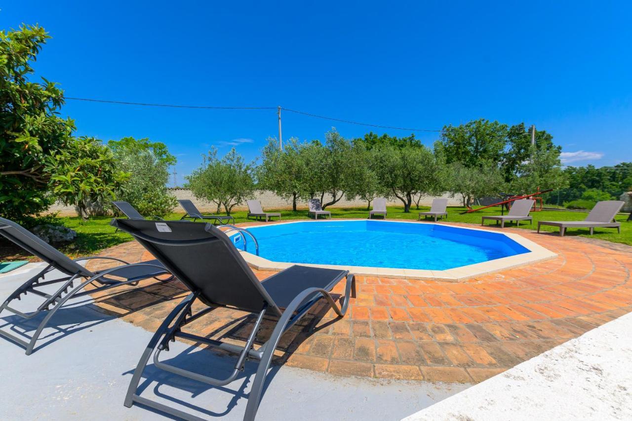 Villa Carla With Private Pool & Kids Playground - Pet Friendly Mutvoran Zewnętrze zdjęcie