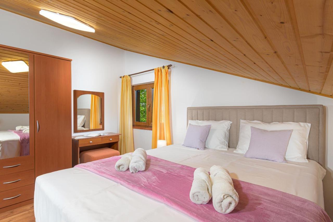 Villa Carla With Private Pool & Kids Playground - Pet Friendly Mutvoran Zewnętrze zdjęcie